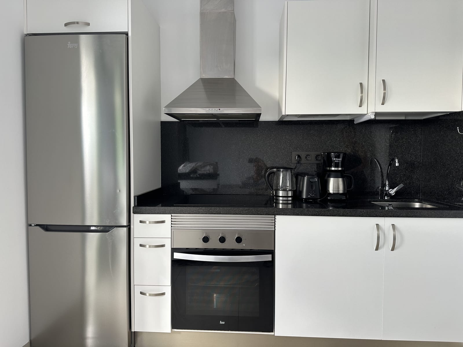 Property photograph 8